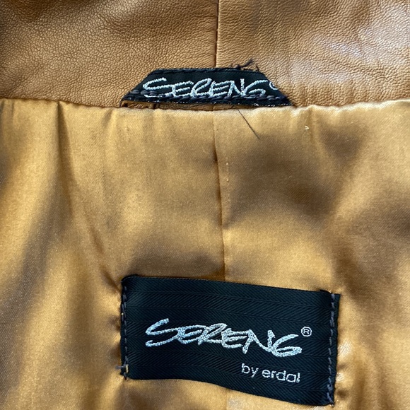 Womens leather Sereng jacket. - Picture 8 of 13